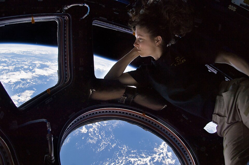 Tracy Caldwell Experiences the Overview Effect