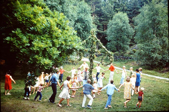 Maypole Dance 1